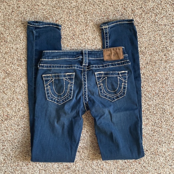 True Religion Women’s Skinny Jeans. (LIKE NEW) - Picture 2 of 8